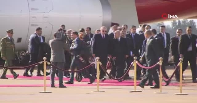 Cumhurbaşkanı Erdoğan Cezayir'de