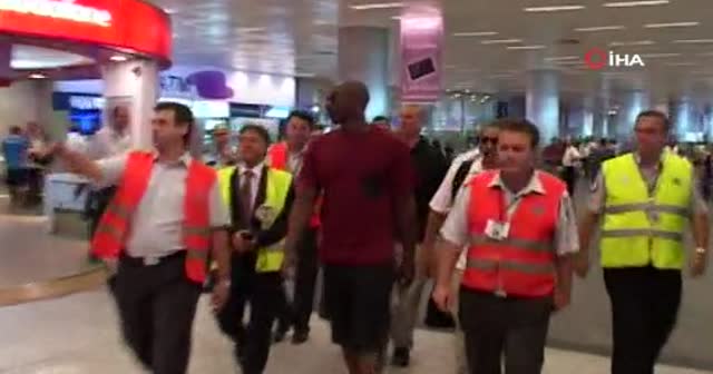 Kobe Bryant hayatını kaybetti