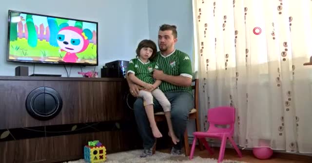 NCL Tip 2 SMA hastası Zeynep’e doğum günü sürprizi