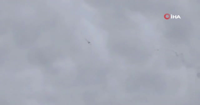 Esad rejimine ait helikopterin vurulma anının görüntüleri ortaya çıktı