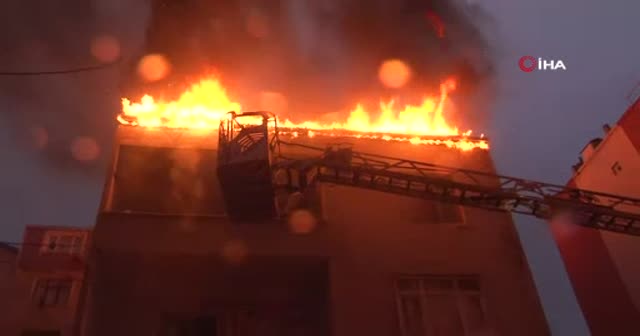 İstanbul'da korkutan yangın!