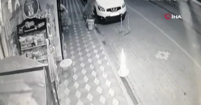 Kırkağaç’taki deprem anı kamerada