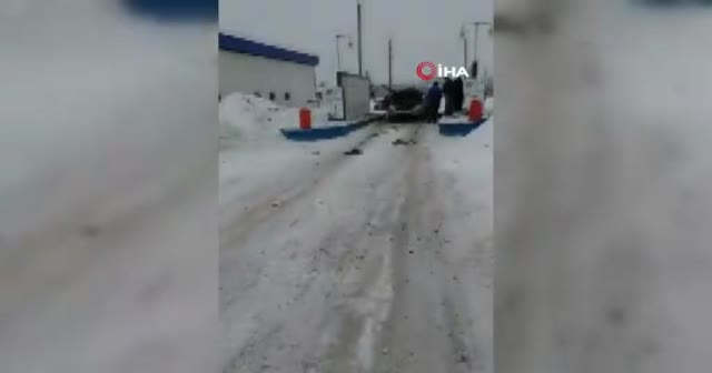 Rusya'da akaryakıt istasyonundaki araçta patlama