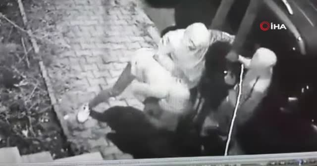 Sultangazi’de dehşet saçan gaspçılar kamerada