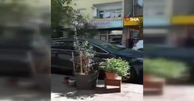 İstanbul'da silahlı saldırı dehşeti! Saldırı anını sosyal medyadan canlı yayınladı