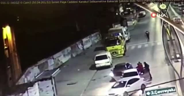 Şüphe üzerine durdurulan araçtan böyle kaçtılar