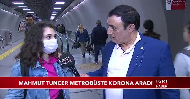 Ünlü türkücü Mahmut Tuncer İstanbul'da TGRT Haber kamerası ile birlikte metrobüs yolculuğu yaptı