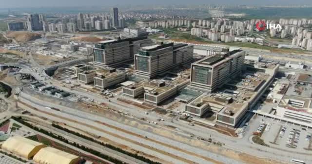 Açılışına saatler kalan Başakşehir Şehir Hastanesi havadan görüntülendi
