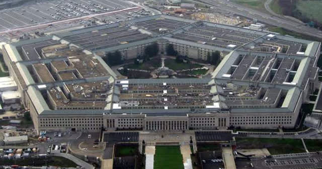 Pentagon 2004 ve 2015 yılları arasında kaydedilen 'UFO' görüntülerini yayınladı