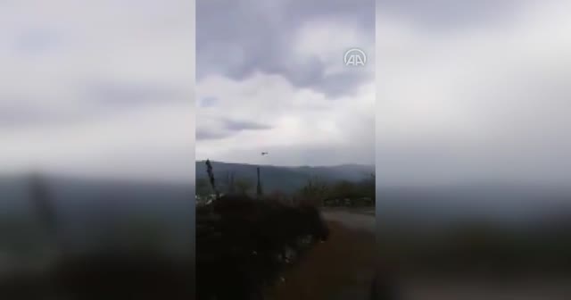 Ambulans helikopterin tarlasına inmesine izin vermeyen kadın gözaltına alındı