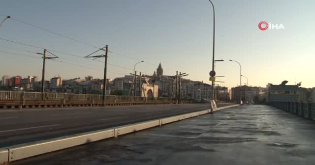 İstanbul, sokağa çıkma yasağının son gününe uyandı
