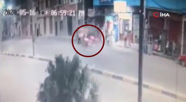 Mısır’da kontrolden çıkan araç yoldan geçenleri ezdi: 4 ölü
