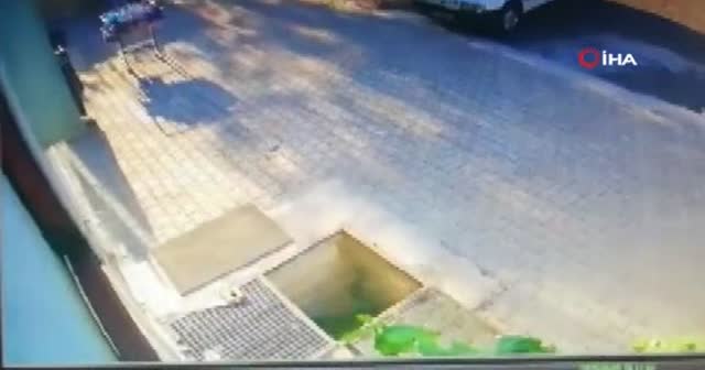 Kapağı açık kalan deponun içine düştü