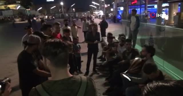 Taksim Meydanı'nda "pes" dedirten müzik şöleni