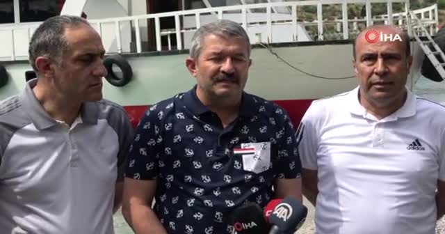 Van Gölü’nün saklı koyları ziyaretçilerini mest ediyor