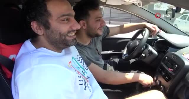 Yasağa rağmen araç satmaya geldiler, ancak kaçacak yer aradılar