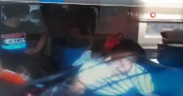 Halk otobüsünde 'akbil' tartışması! Yolcu dehşeti yaşattı
