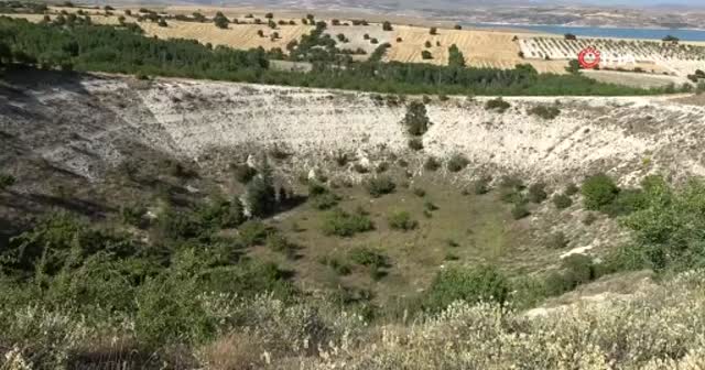 Meteor mu düştü, obruk mu? 'Kup' çukuru gizemini koruyor