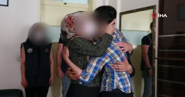 Şırnak'ta ikna çalışması sonucu teslim olan terörist ailesi ile buluşturuldu