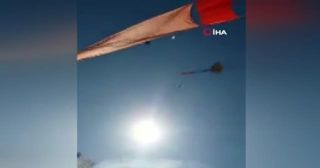 3 yaşındaki çocuk uçurtmanın boynuna dolanması ile metrelerce havaya yükseldi