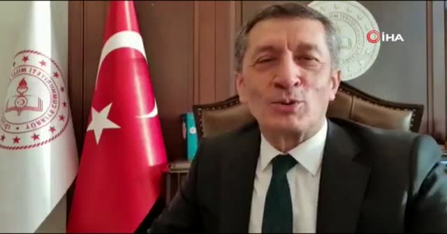 Bakan Selçuk, EBA canlı ders programını paylaştı
