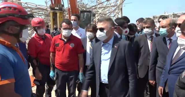 Cumhurbaşkanı Yardımcısı Oktay ve Dışişleri Bakanı Çavuşoğlu Lübnan'da patlama alanında