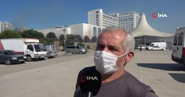 Pendik’te yangını söndürmek için pazarcılar seferber oldu