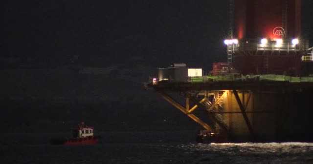 'Simgelerin köprüsü'nde kuzey yönlü geçici çalışma halatı montajı başladı