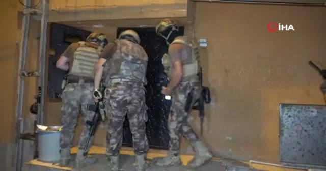 Dev operasyon! El bombalı, uzun namlulu silahlı, çelik yelekli çeteye 500 polisle baskın