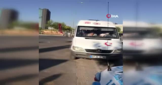 Polisi görünce maske taktılar ama cezadan kaçamadılar