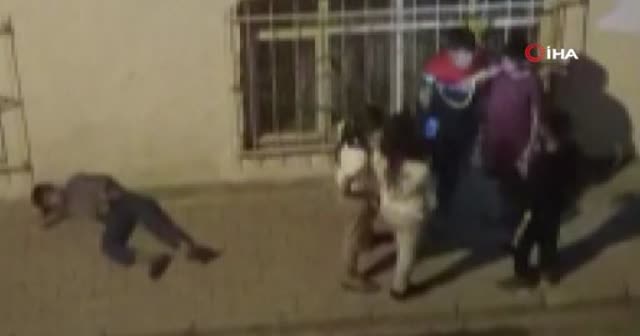 Cadde ortasında tüyler ürperten 'nargile keyfi'