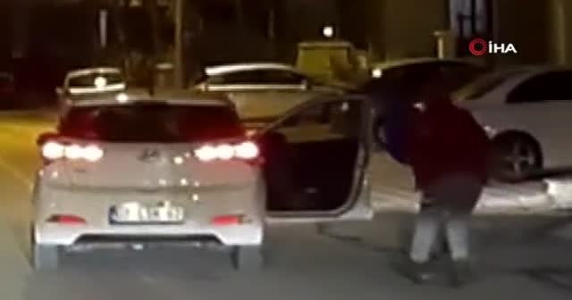 3 yaşındaki çocuk hareket halindeki otomobilden düştü