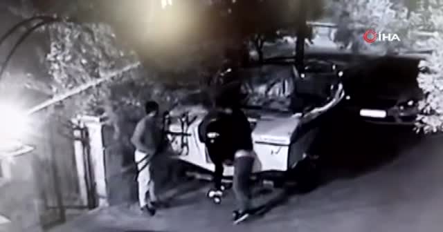Koskoca motoru böyle omuzlayıp götürdü