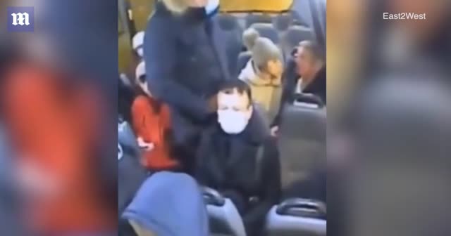 Maske takmadı diye kendisini uyaran otobüs yolcusunu bıçaklayarak öldürdü
