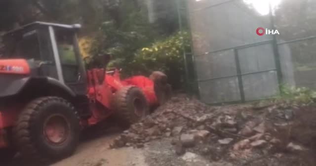 Rize'de şiddetli yağış heyelana neden oldu