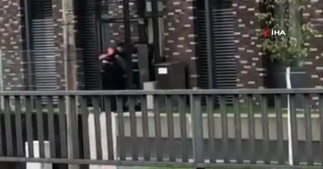 Almanya’da araç yayaların arasına daldı: 2 ölü