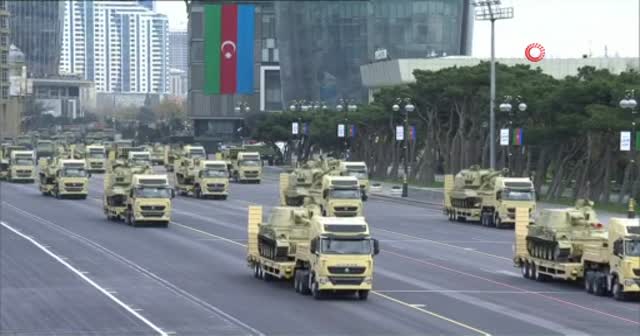 Azerbaycan, Dağlık Karabağ Zaferi'ni kutladı