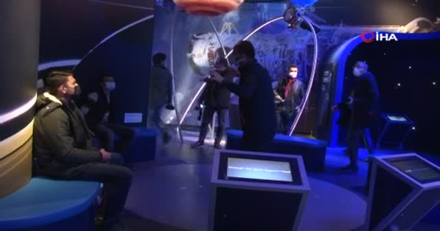 Güneş sistemini tartıştıkları videoları binlerce izlenen Konyalı gençler konuştu