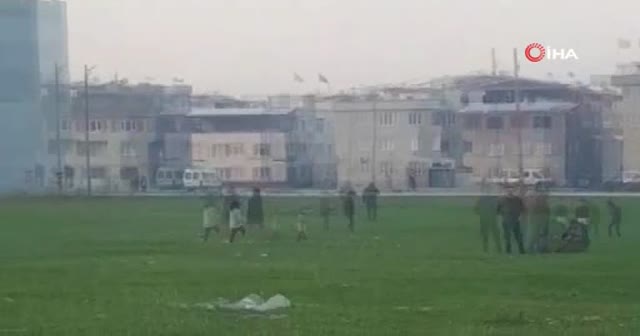 Pes dedirten olay! Sokağa çıkma kısıtlamasında çift kale maç yaptılar
