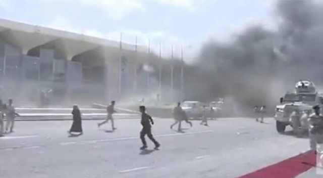 Aden havalimanında patlama! Ölü ve yaralılar var...