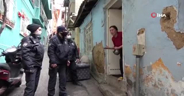 Çaydanlıkla polise saldırmıştı! Serbest kalınca ortalığı yine birbirine kattı