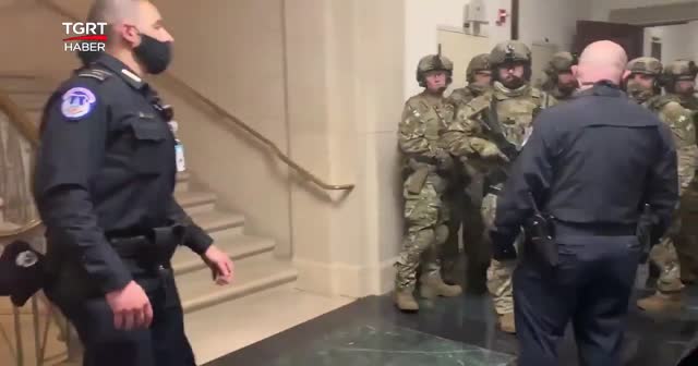 FBI SWAT ekibi Kongre binasında
