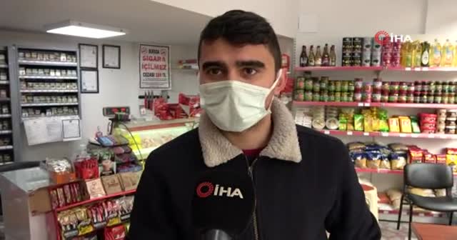 Sürüklenen cips standının peşinden depar attı