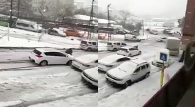 Esenyurt’ta kayan aracını durdurmak için direksiyondan indi önüne atladı