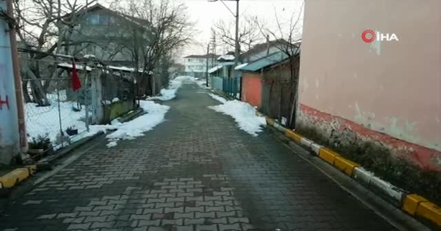 Evine giderken sokak köpeğin saldırdığı çocuk dehşeti yaşadı