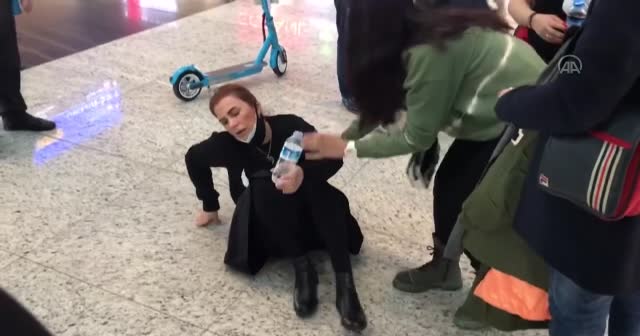 İstanbul Havalimanı'nda çocuğu kaybolan anne fenalık geçirdi