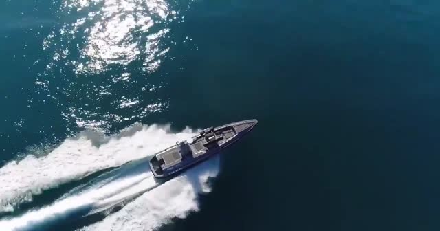 Türkiye'nin ilk silahlı deniz aracı ULAQ suya indirildi