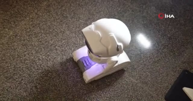 Barselona, yaşılar için robot bakıcıları deniyor