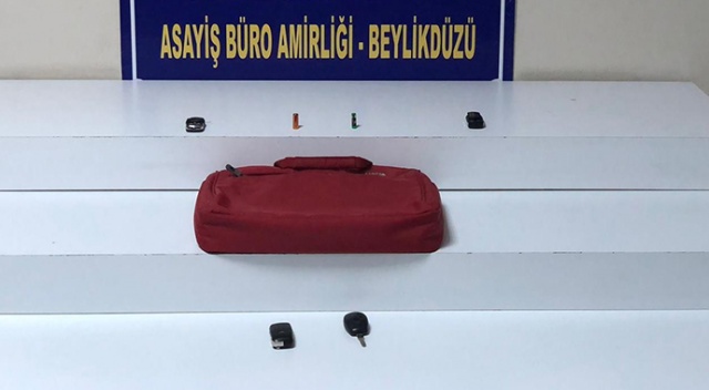 Beylikdüzü’nde 'sinyal kesici' cihaz ile otomobilleri soyan zanlı kamerada