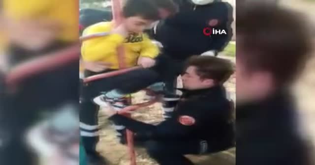 Bursa'da çocuk parkında inanılmaz kaza...